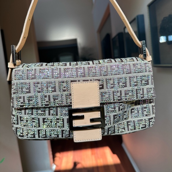 Fendi Baguette Crystal Brown FF - Picture 2 of 16